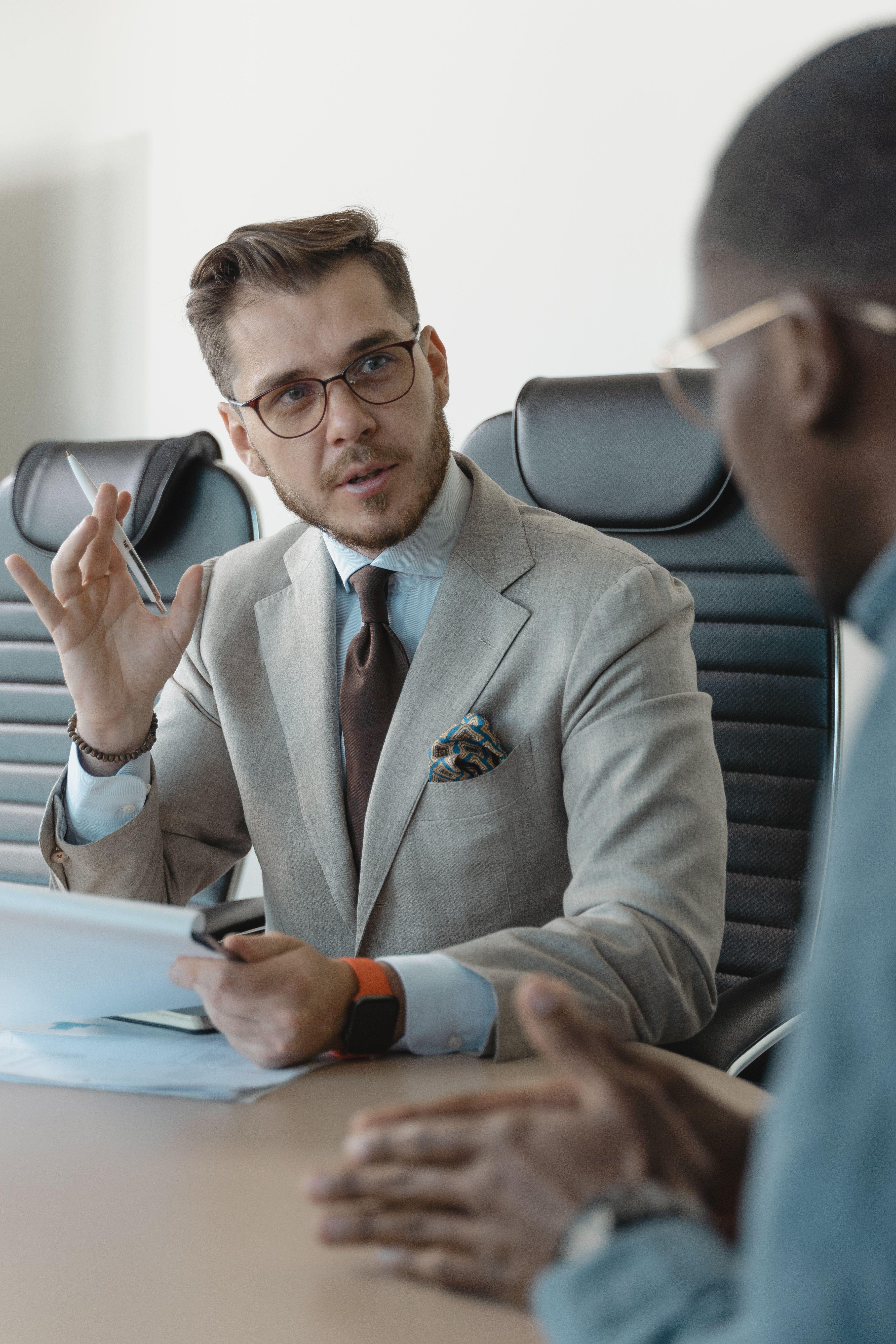 Entretien de recrutement entre deux professionnels